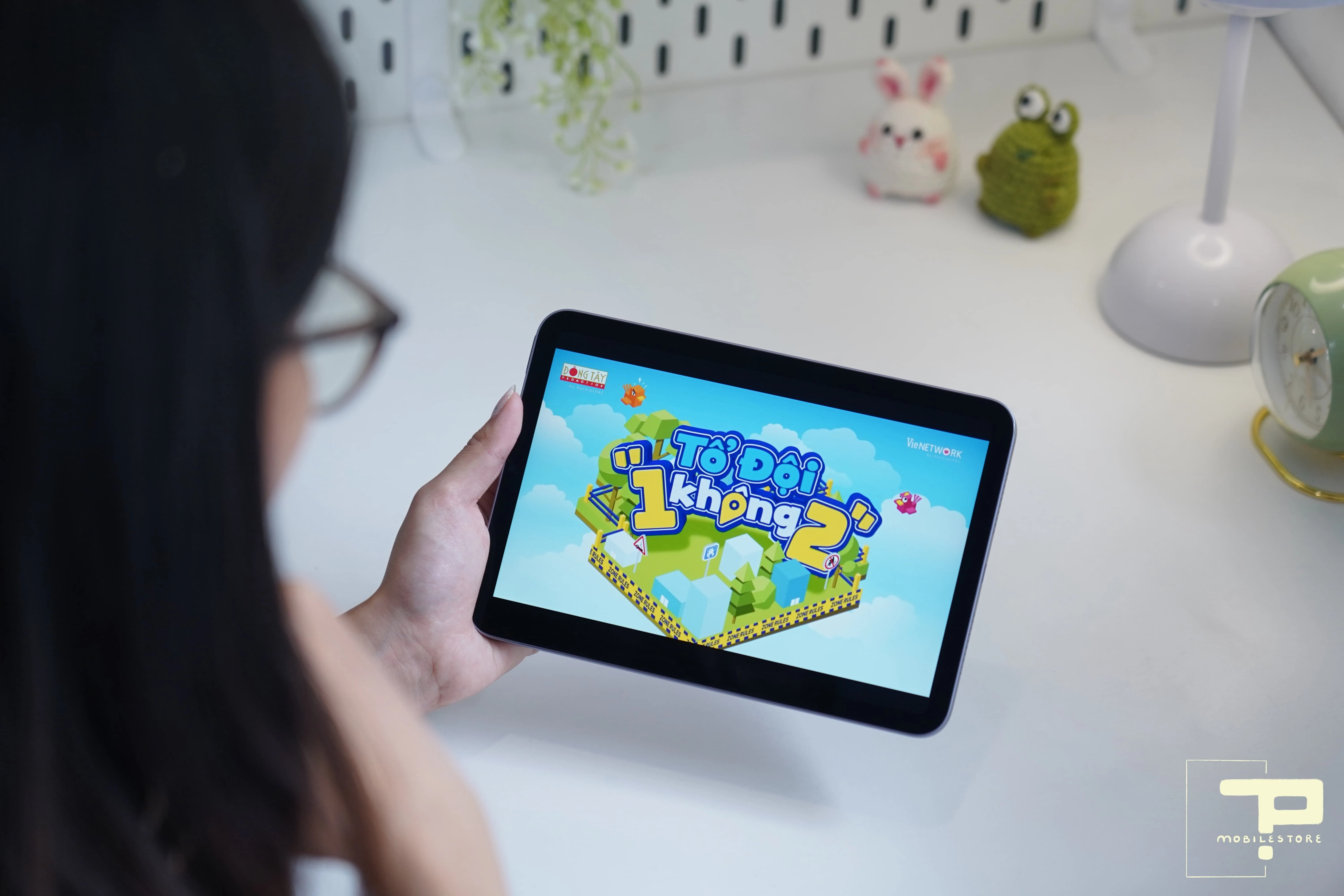 iPad Mini 6 màn hình đẹp, màu sắc hiển thị tốt
