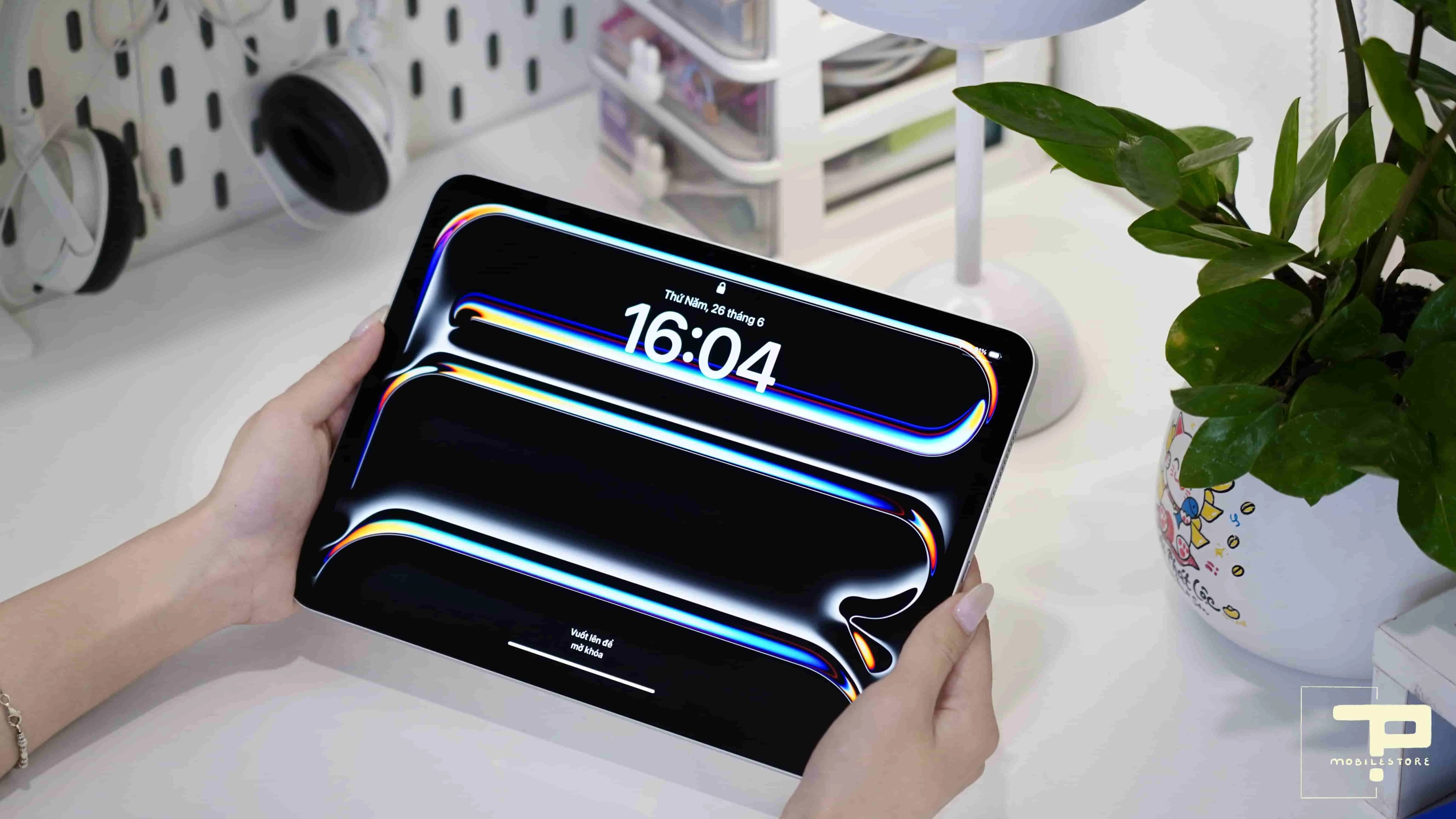 màn-hình-oled-ipad-pro-m4-sắc-nét-TP-Mobile